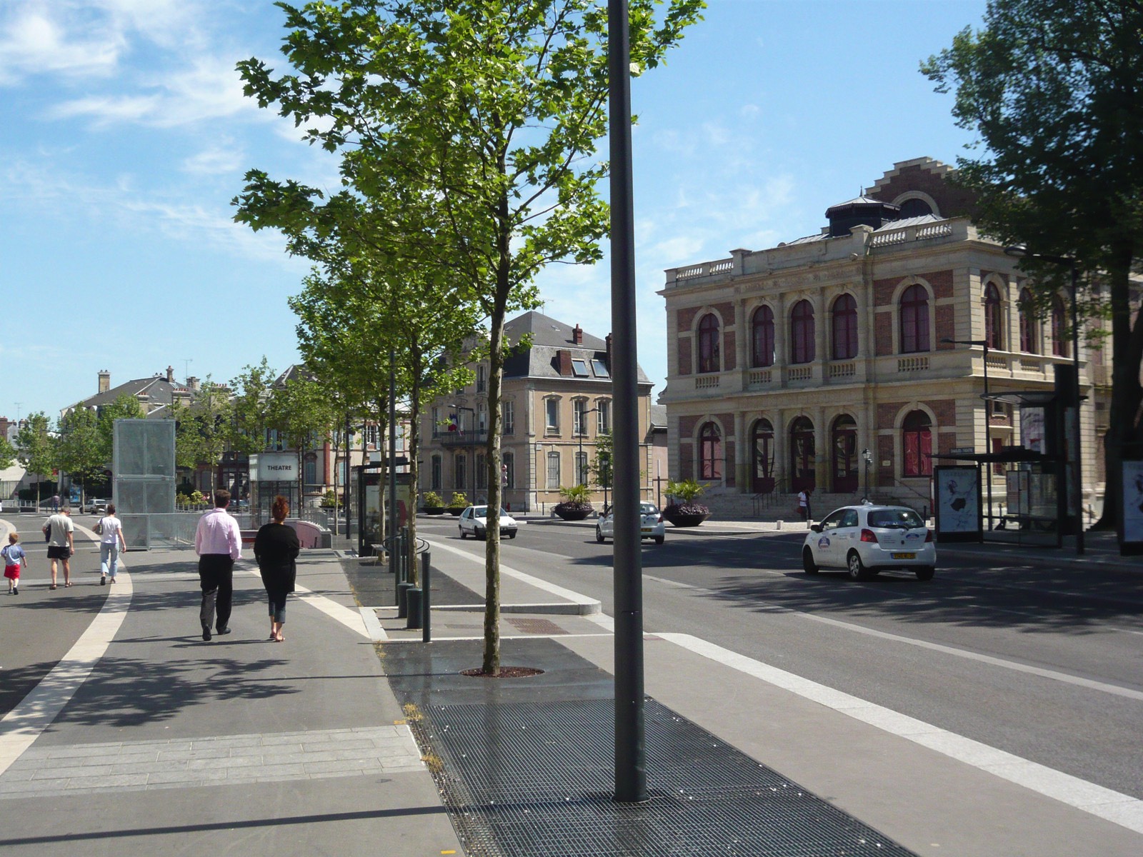 7-CHARTRES_Coeur de Ville ©RRA_Bernard Reichen (3)-5fd102011ff3c.jpeg